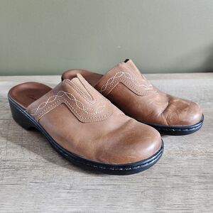 Clarks 70406 Women Size 8M Brown Leather Slide Slip On Mules Shoes Stitching